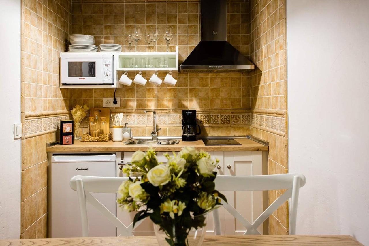 Apartamentos Puente De La Juderia Hervás Екстериор снимка