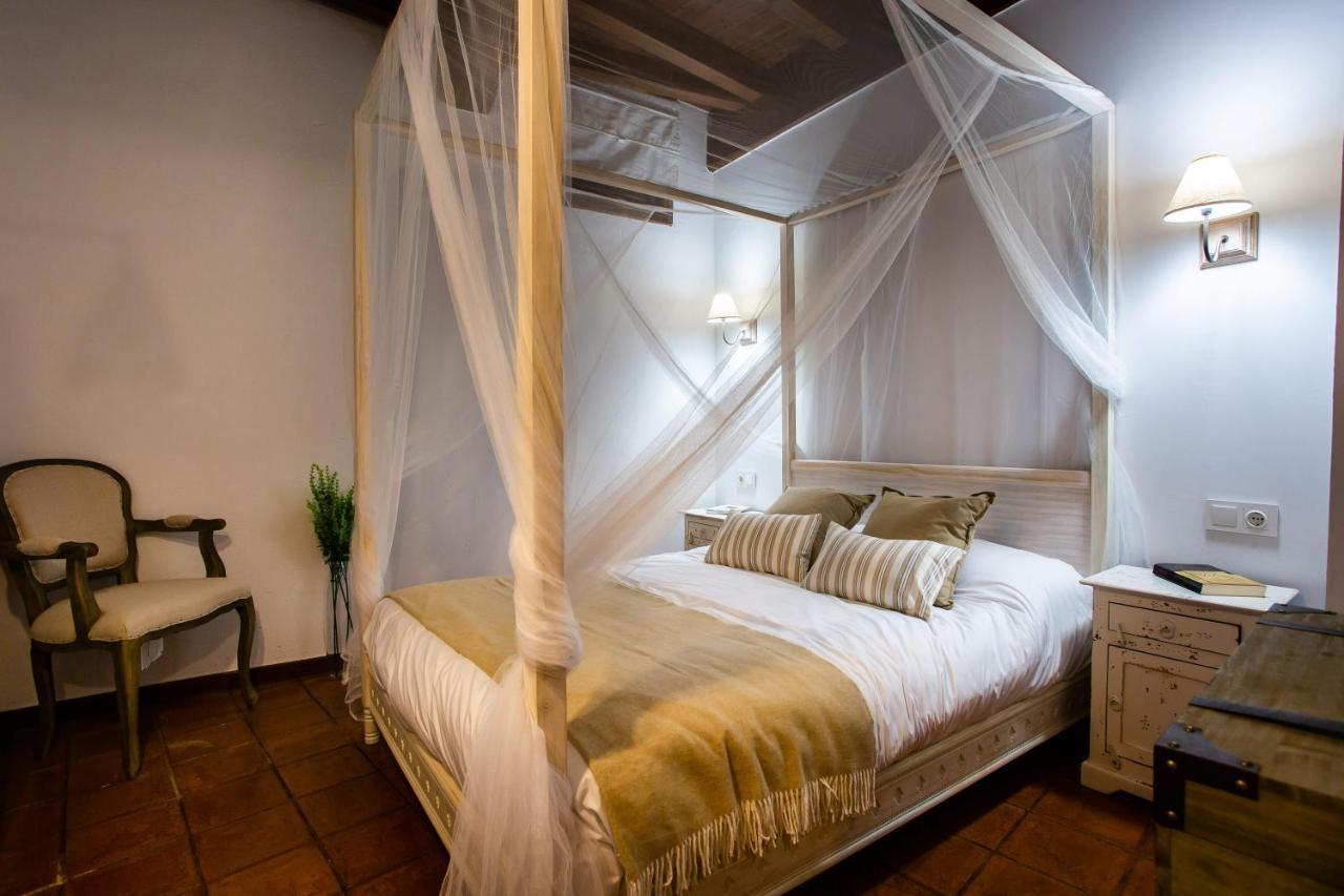 Apartamentos Puente De La Juderia Hervás Екстериор снимка
