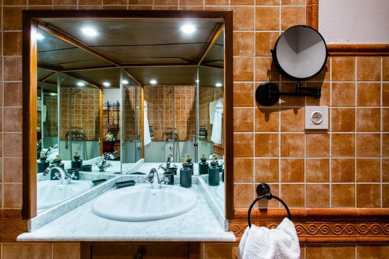 Apartamentos Puente De La Juderia Hervás Екстериор снимка